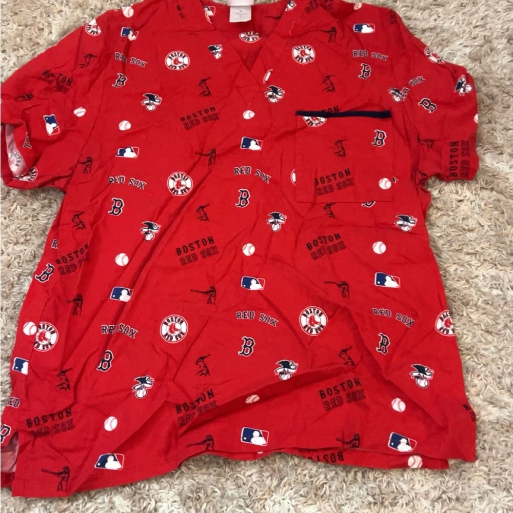 Boston Red Sox Red Scrub Top Women’s Medium